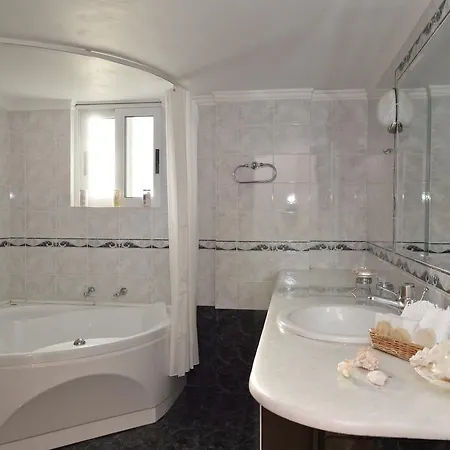 Dimeon וילה קאטו אכאיה