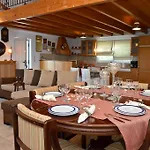 Dimeon Villa *